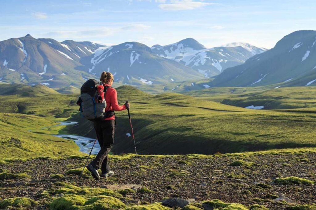 تکنیک استفاده از عصای کوهنوردی در سراشیبی