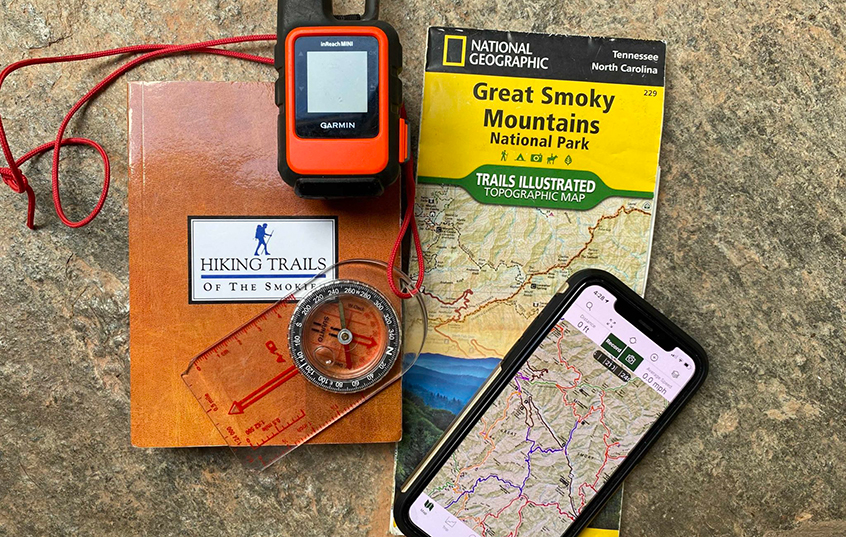 ابزارهای ناوبری: قطبنما، GPS، نقشه